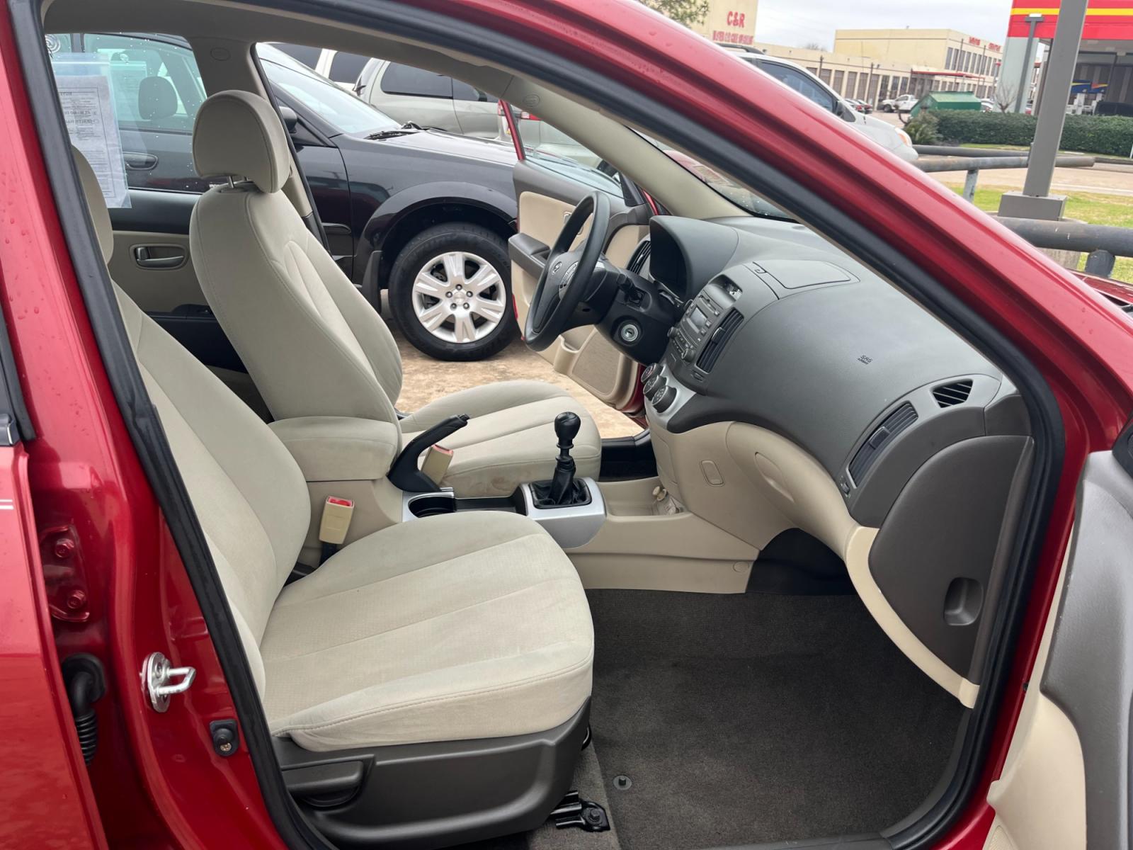 2008 red /TAN Hyundai Elantra GLS (KMHDU46D78U) with an 2.0L L4 DOHC 16V engine, Manual transmission, located at 14700 Tomball Parkway 249, Houston, TX, 77086, (281) 444-2200, 29.928619, -95.504074 - Photo #11